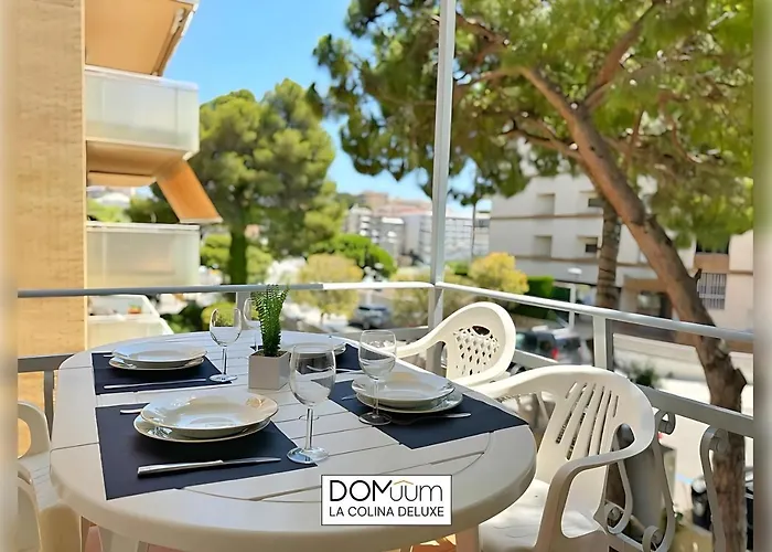 Domuum Holidays - La Colina Apartments